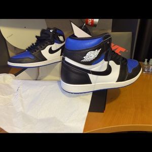 JORDAN 1s ROYAL TOE